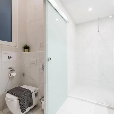 Stunning 3Brm 3Bath Julie Balcony & City Views Budapest Exterior photo